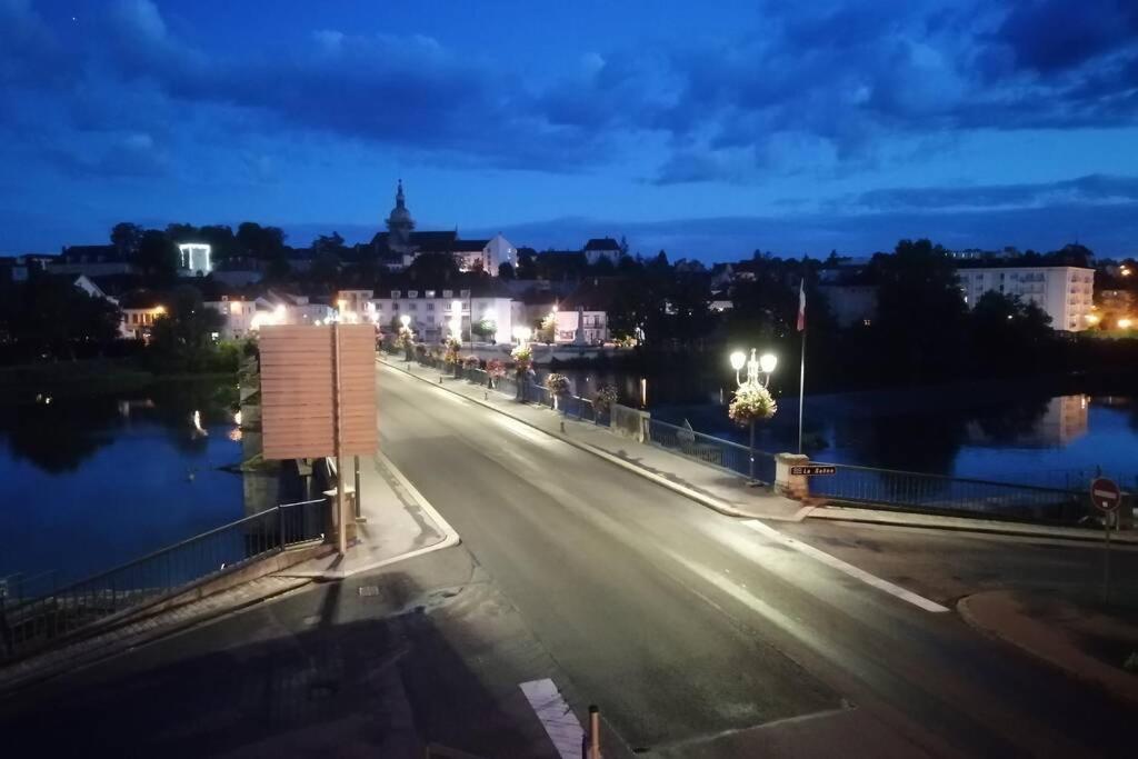 Gray Centre Ville Avec Vue Sur Saone Екстериор снимка